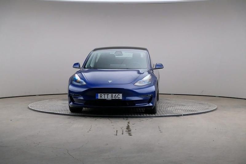 Begagnad Tesla Model 3 Long Range AWD 350 kW (476 HK) 2021 Deep blue (metallic) Sedan
