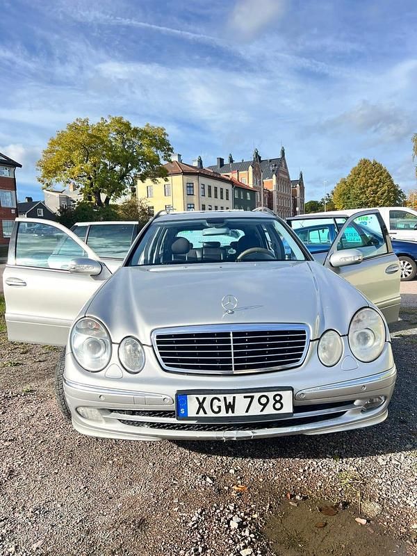 Begagnad 2004 Mercedes E240 Kombi | 38 000 kr (Marknadspris) - Bild 1/4