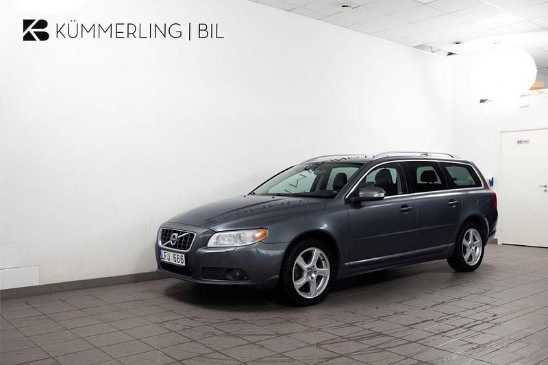 Grå Begagnad 2010 Volvo V70 Summum Kombi | 94 900 kr (Lite dyr) - Bild 1/4