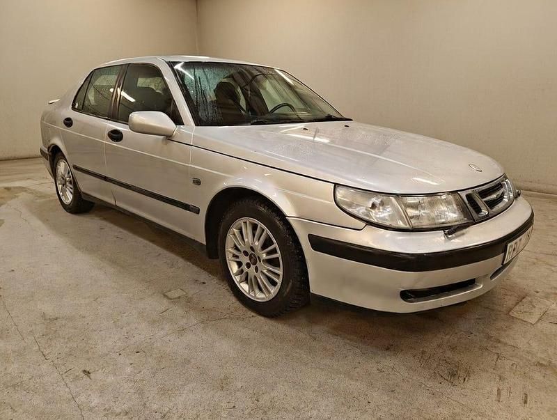 Begagnad Saab 9-5 150 HK (110 kW) 2000 Silver