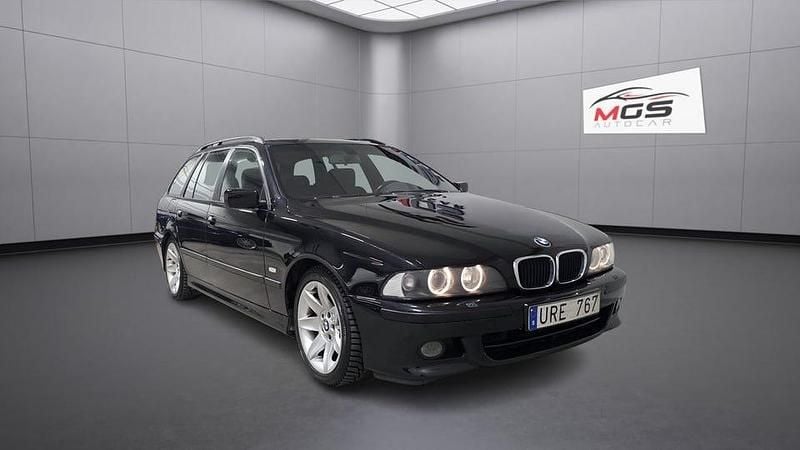 Begagnad BMW 525 M Sport 192 HK (141 kW) 2004 Svart Kombi