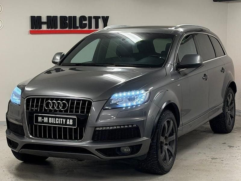 Grå Begagnad 2014 Audi Q7 S-Line SUV | 159 900 kr (Marknadspris) - Bild 1/4