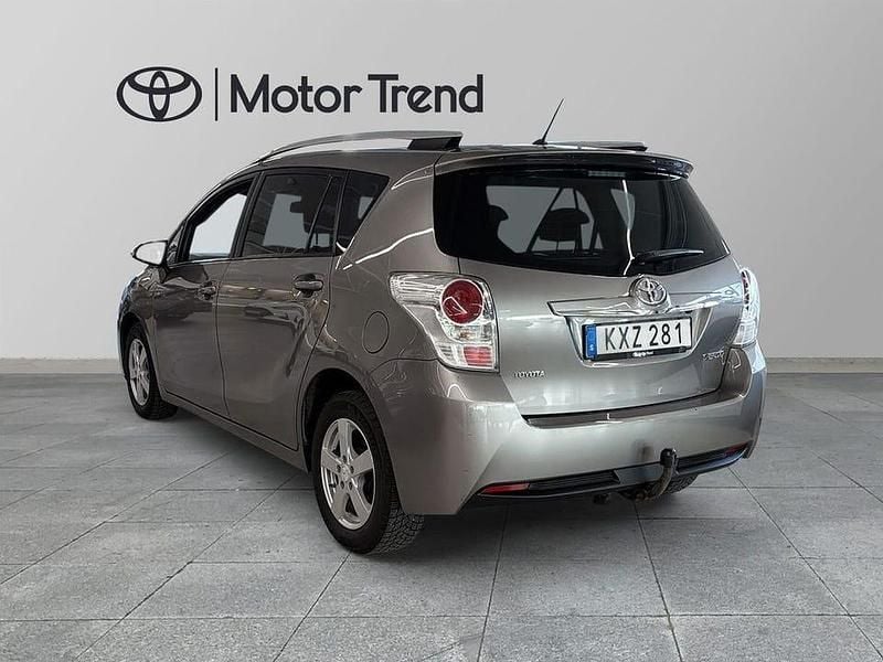 Begagnad Toyota Verso 148 HK (108 kW) 2015 Brun Minibuss