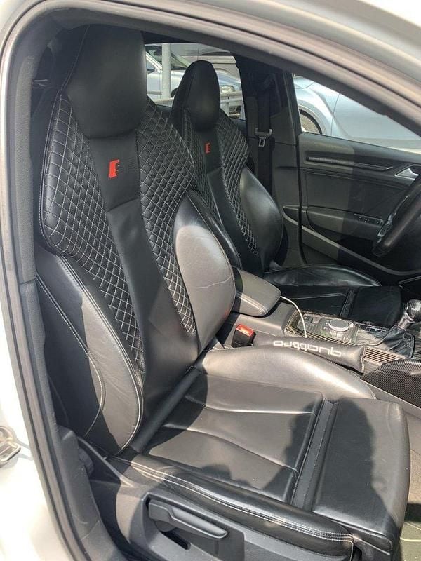 Vit Begagnad 2015 Audi S3 Sedan | 295 000 kr (Marknadspris) - Bild 1/4