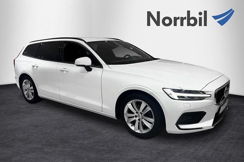 Vit Begagnad 2018 Volvo V60 Kombi | 199 000 kr (Lite dyr) - Bild 1/4