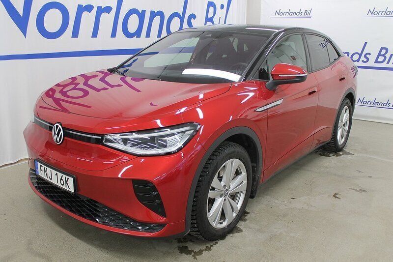 Mörkröd (kings red metallic) Begagnad 2022 VW ID.5 GTX SUV | 649 000 kr - Bild 1/3