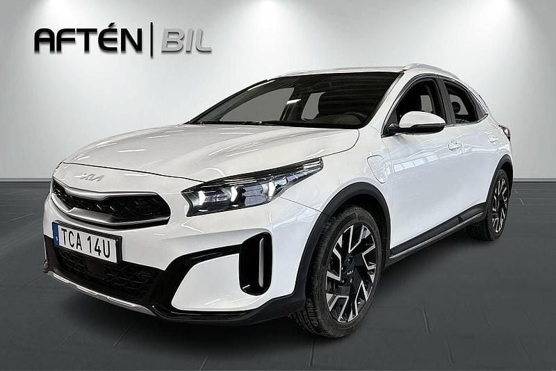 Vit Begagnad 2023 Kia XCeed SUV | 269 000 kr (Marknadspris) - Bild 1/3