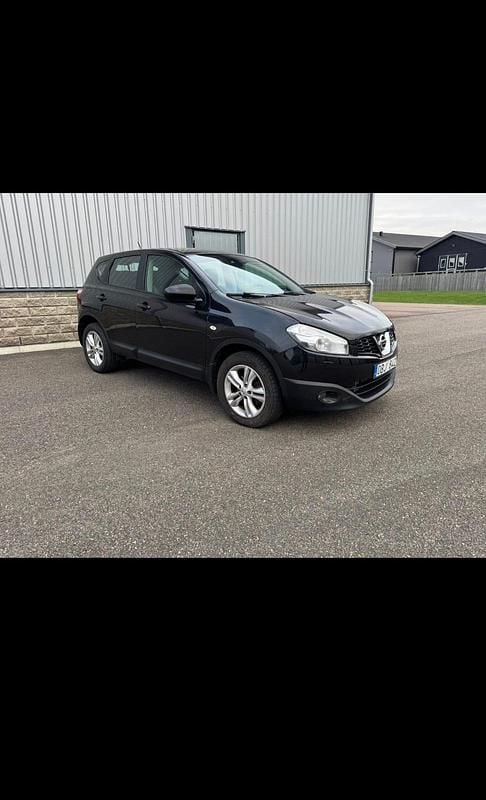 Begagnad Nissan Qashqai 130 HK (95 kW) 2014 SUV