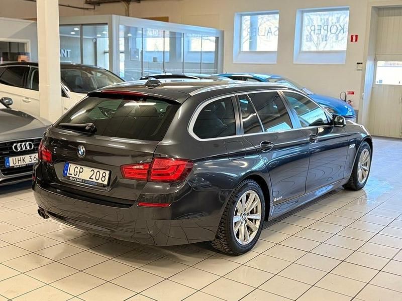 Begagnad BMW 520 184 HK (135 kW) 2011 Grå Kombi