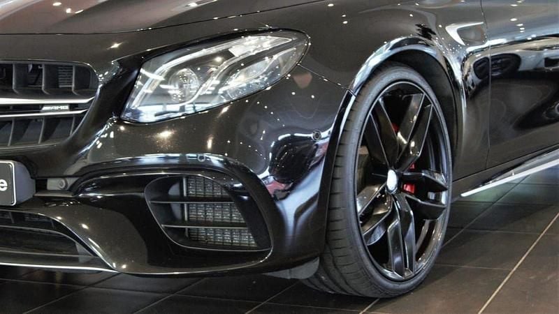 Svart Begagnad 2019 Mercedes E63S AMG AMG Sedan | 779 000 kr (Superpris) - Bild 1/4