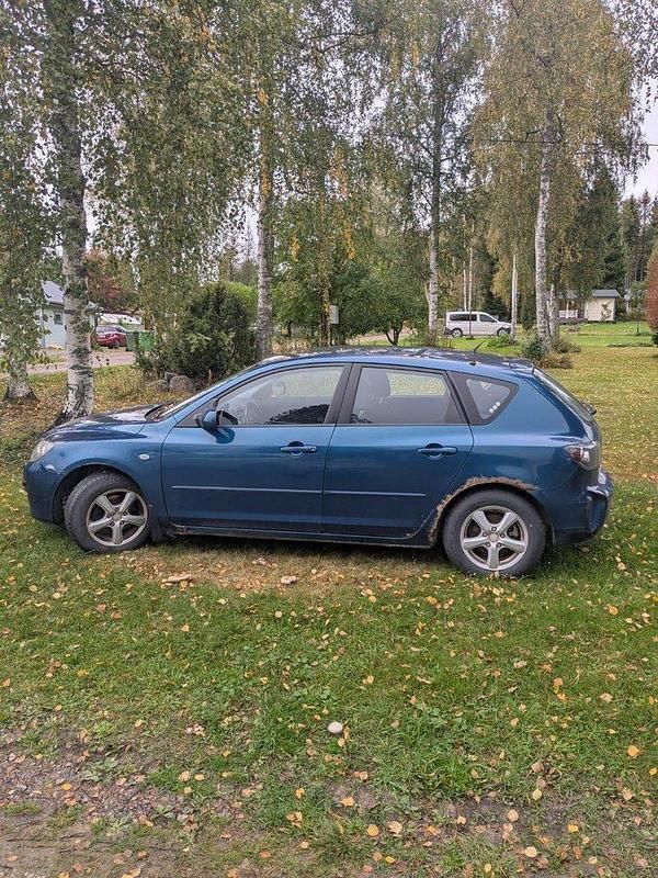 Blå Begagnad 2007 Mazda 3 Inclusive Halvkombi | 5 000 kr - Bild 1/1