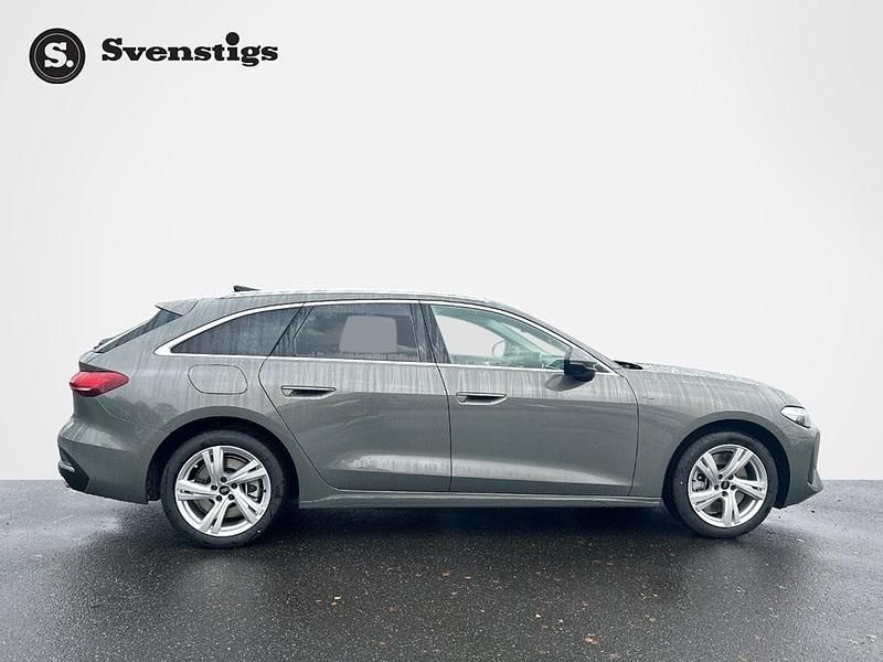 Ny Audi A5 Comfort 252 HK (185 kW) 2025 Grå (chronosgrå metallic) Kombi