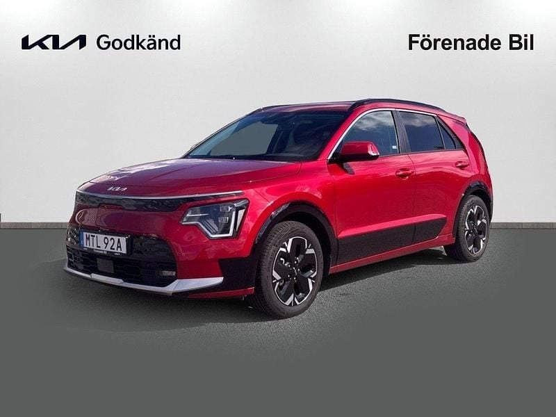 Röd Begagnad 2023 Kia e-Niro Advance SUV | 359 900 kr (Dyr) - Bild 1/4