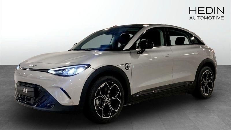 Flerfärgad (silver) Begagnad 2023 Smart #3 Pro+ SUV | 359 900 kr (Bra pris) - Bild 1/4