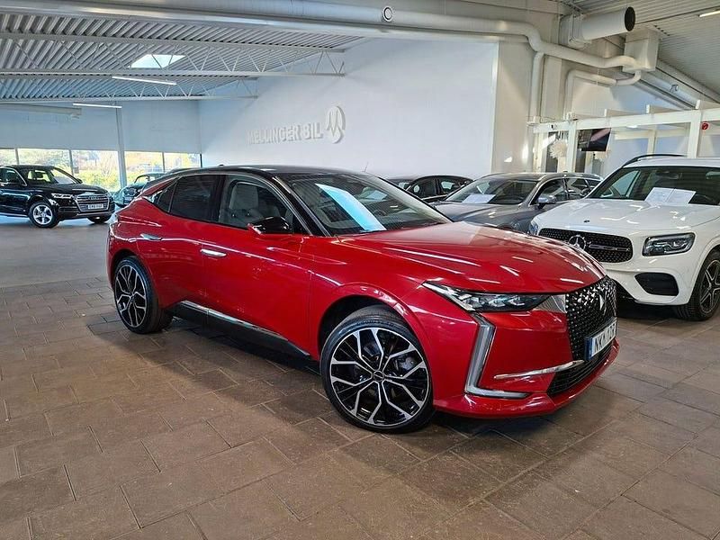 Röd Begagnad 2022 DS Automobiles DS4 Halvkombi | 299 000 kr - Bild 1/4
