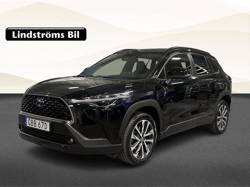 Begagnad Toyota Corolla Cross Style 152 HK (111 kW) 2022 Svart SUV