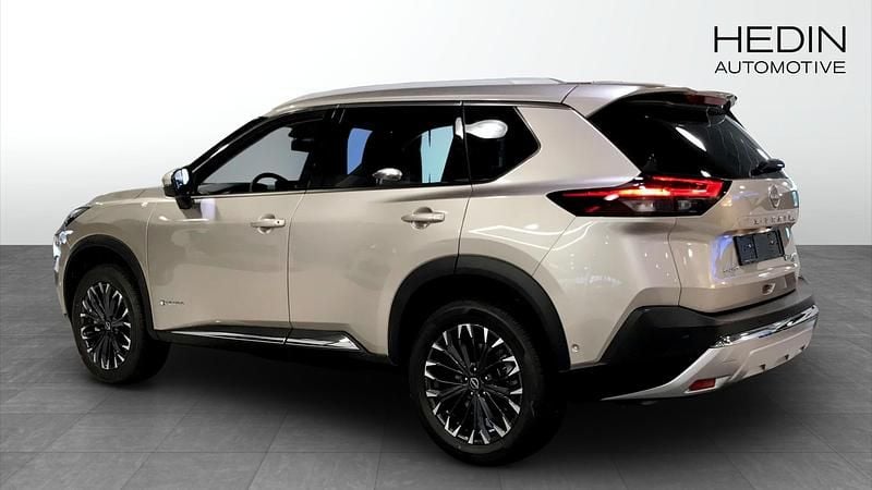 Ny Nissan X-Trail Tekna 214 HK (157 kW) 2025 Guld SUV