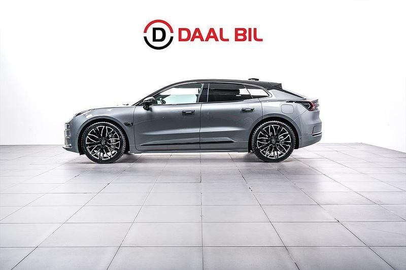 Grå Begagnad 2023 Zeekr 001 Halvkombi | 649 700 kr - Bild 1/4