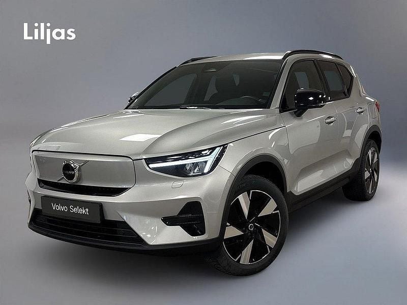 Silver Begagnad 2023 Volvo XC40 Core SUV | 399 000 kr - Bild 1/4