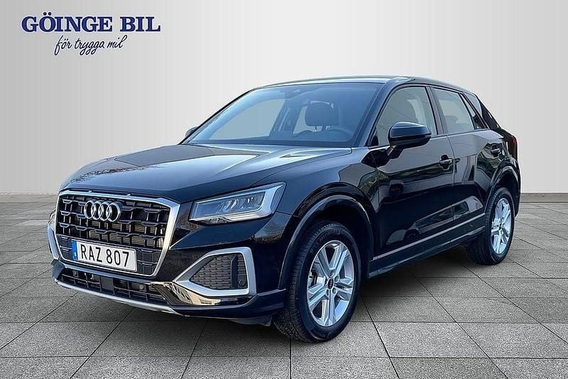Svart Begagnad 2024 Audi Q2 Advanced SUV | 299 000 kr (Marknadspris) - Bild 1/2