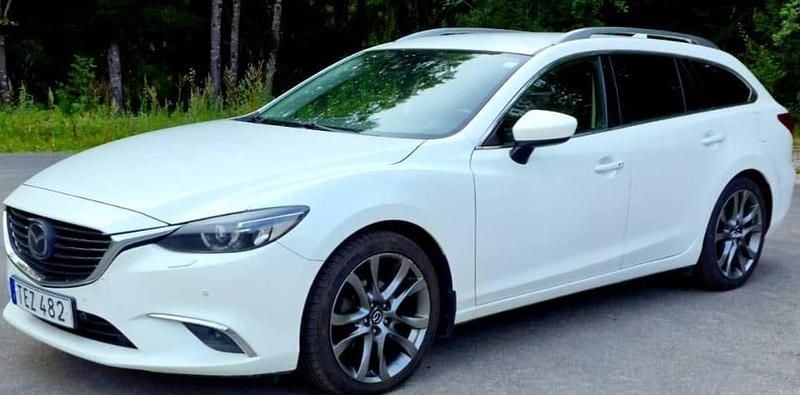 Vit Begagnad 2015 Mazda 6 Kombi | 85 000 kr (Superpris) - Bild 1/4
