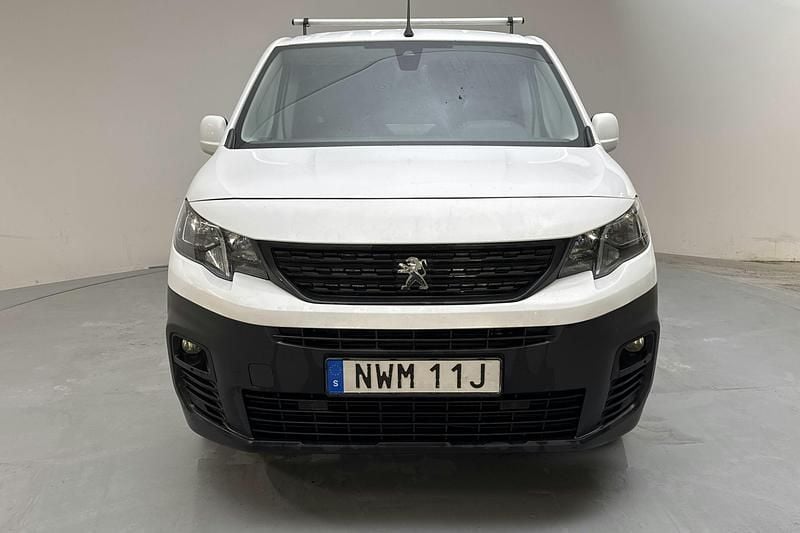 Begagnad Peugeot Partner 100 HK (73 kW) 2019 Vit Minibuss