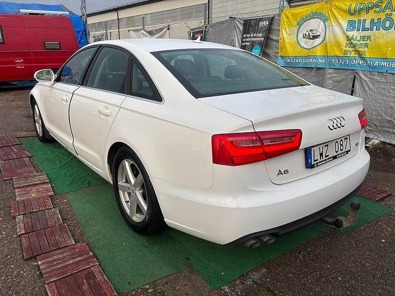 Begagnad Audi A6 Proline 177 HK (130 kW) 2011 Vit Sedan