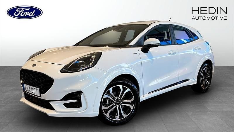 Frozen white Begagnad 2023 Ford Puma Gen-E ST-Line Halvkombi | 234 900 kr - Bild 1/4