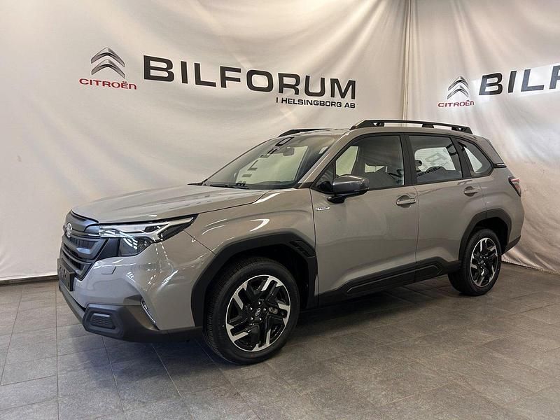 Begagnad Subaru Forester 136 HK (100 kW) 2024 Grå (river rock pearl) SUV