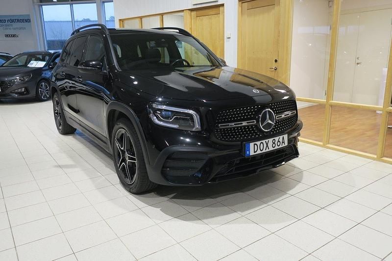 Begagnad Mercedes GLB200 AMG 150 HK (110 kW) 2022 Svart SUV