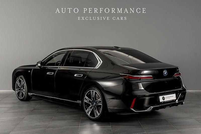 Begagnad BMW i7 M Sport 400 kW (544 HK) 2023 Sedan