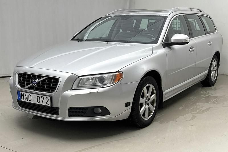 Begagnad Volvo V70 Summum 200 HK (147 kW) 2009 Ljusgrå Kombi