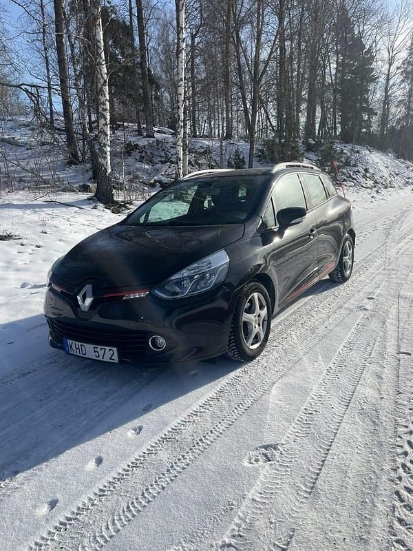 Begagnad Renault Clio IV 90 HK (66 kW) 2014 Kombi