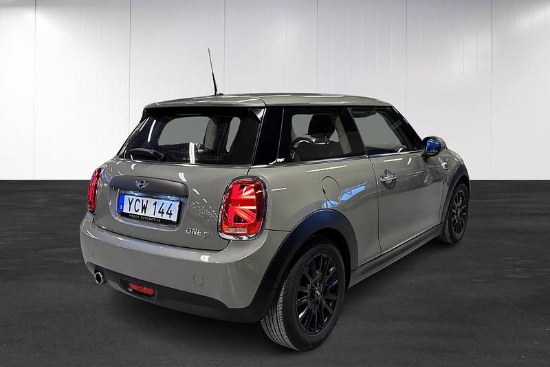 Begagnad Mini One D Chili 95 HK (69 kW) 2016 Grå Halvkombi