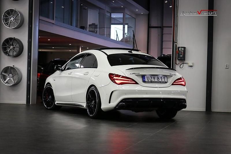Begagnad Mercedes CLA45 AMG AMG 381 HK (280 kW) 2016 Vit Sportkupé