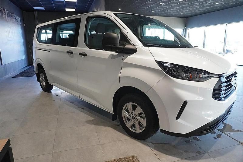 Begagnad Ford Transit Custom Trend 170 HK (125 kW) 2024 Vit Kombi