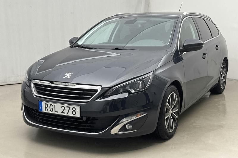 Mörkgrå Begagnad 2016 Peugeot 308 Allure | 116 000 kr (Dyr) - Bild 1/4