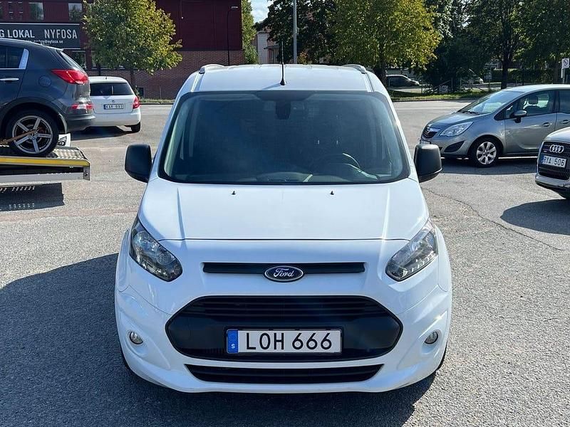 Begagnad Ford Transit Connect 101 HK (74 kW) 2018 Vit Minibuss
