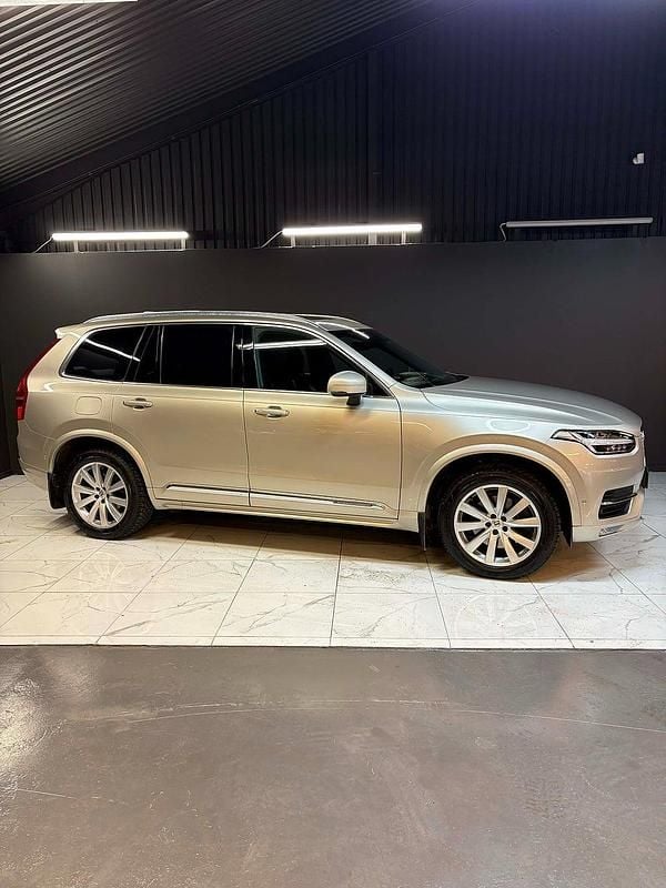 Begagnad Volvo XC90 Inscription 224 HK (164 kW) 2015 Ljusbrun SUV