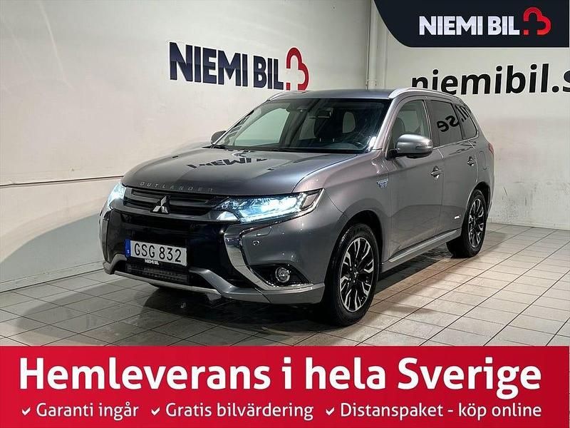 Grå metallic Begagnad 2018 Mitsubishi Outlander SUV | 199 900 kr (Lite dyr) - Bild 1/3