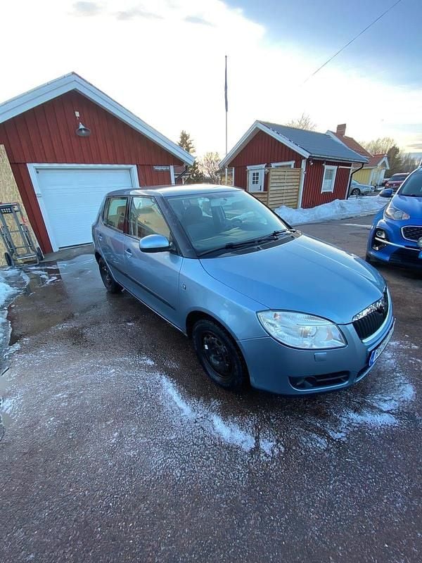 Begagnad Skoda Fabia 69 HK (50 kW) 2007