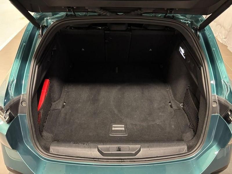 Begagnad Peugeot 308 SW GT 131 HK (96 kW) 2024 Svart Kombi