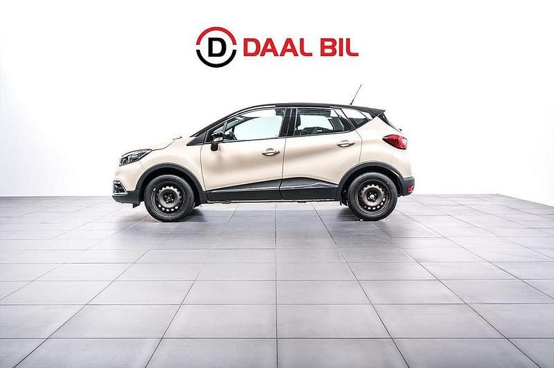 Flerfärgad Begagnad 2016 Renault Captur Dynamique SUV | 84 700 kr (Marknadspris) - Bild 1/4