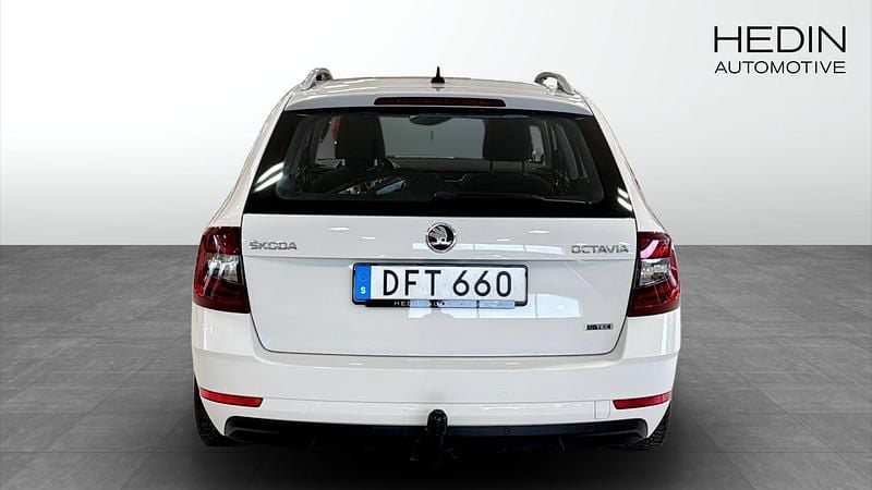 Begagnad Skoda Octavia 110 HK (80 kW) 2018 Vit Kombi