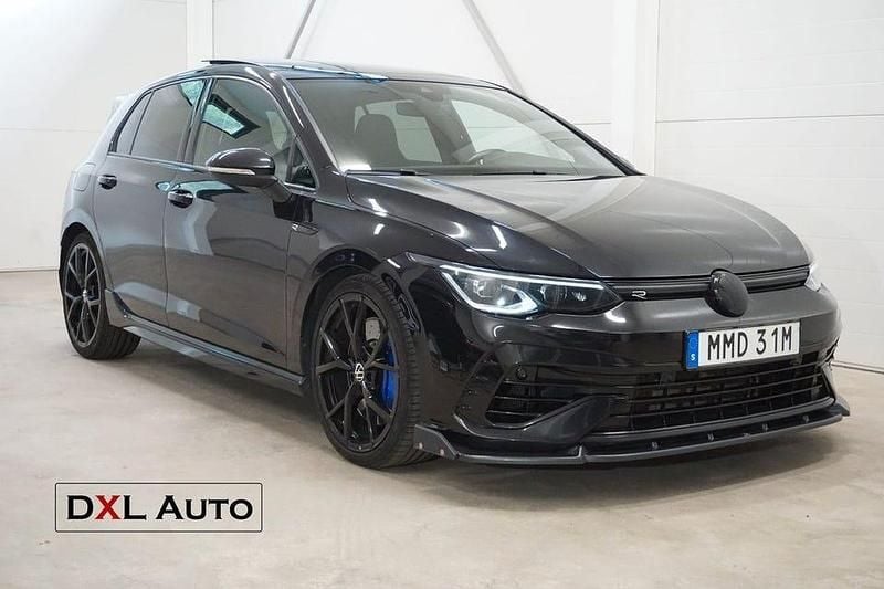 Svart Begagnad 2021 VW Golf VIII R Halvkombi | 398 900 kr (Dyr) - Bild 1/4