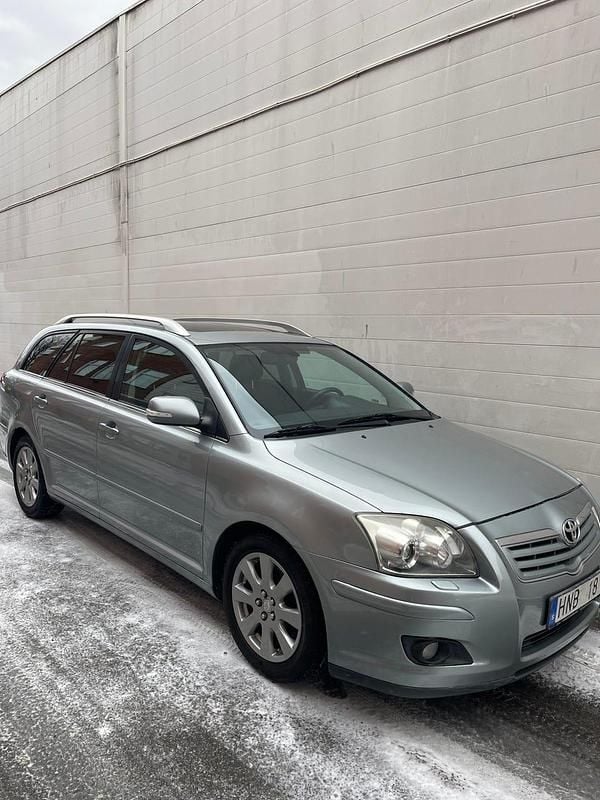 Begagnad Toyota Avensis 147 HK (108 kW) 2008 Kombi