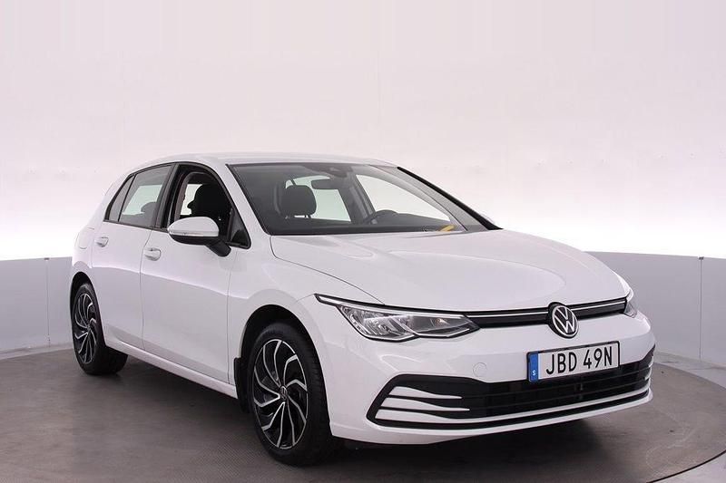 Vit (pure white) Begagnad 2020 VW Golf VII Kombi | 229 000 kr (Marknadspris) - Bild 1/4