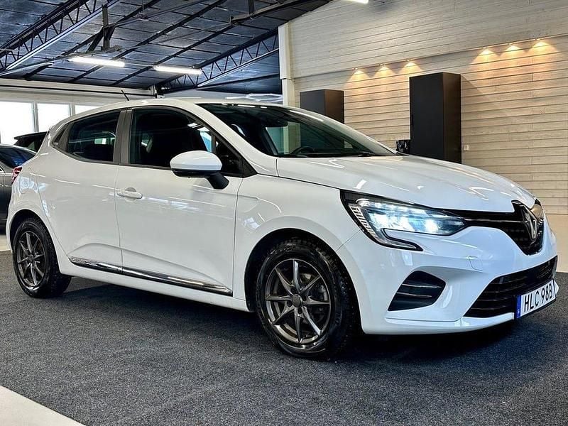 Vit Begagnad 2019 Renault Clio V Zen Halvkombi | 99 800 kr (Bra pris) - Bild 1/4