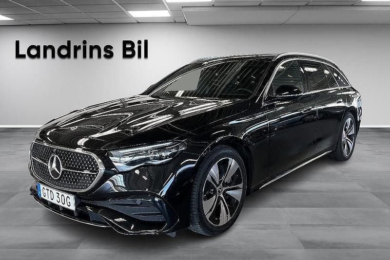 Svart Begagnad 2023 Mercedes E300 AMG Line Premium Kombi | 599 900 kr (Marknadspris) - Bild 1/4