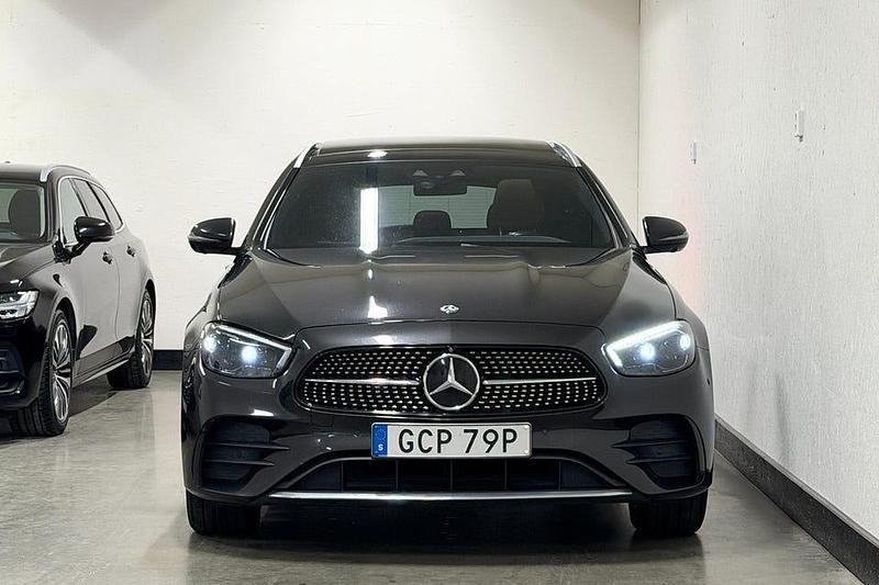 Begagnad Mercedes E300 AMG line 306 HK (225 kW) 2021 Grå Kombi